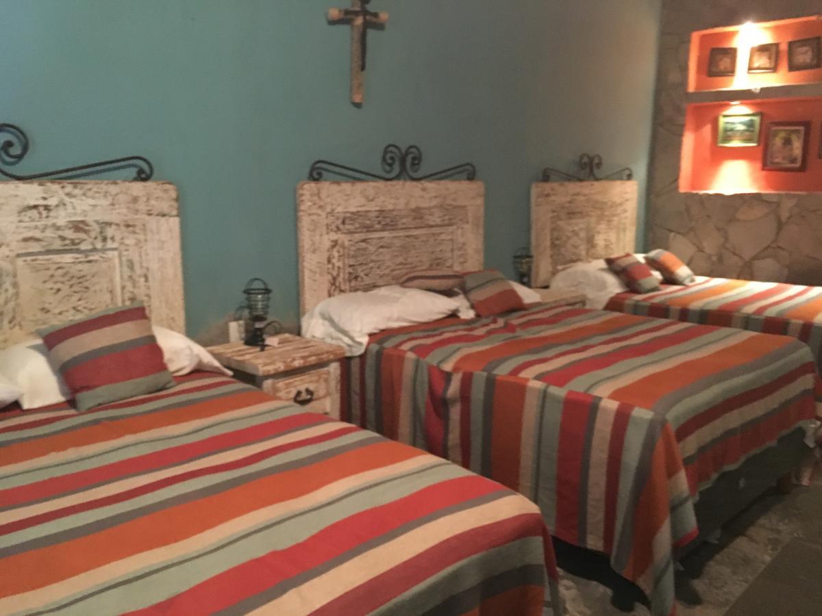 Hostal Dona Carlota Hotel Куатросьенегас-де-Карранса Экстерьер фото